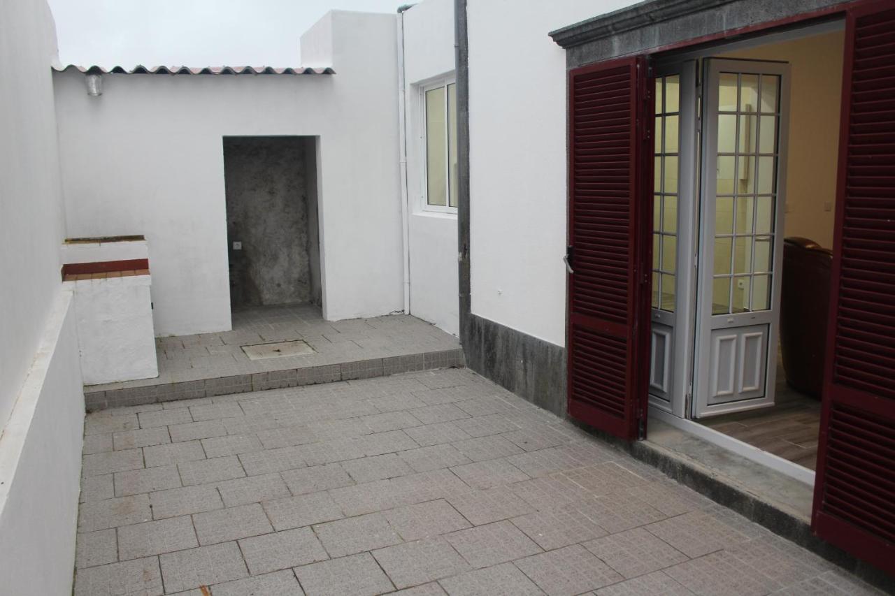 Vitorino De Nemesio Guesthouse 蓬塔德尔加达 外观 照片