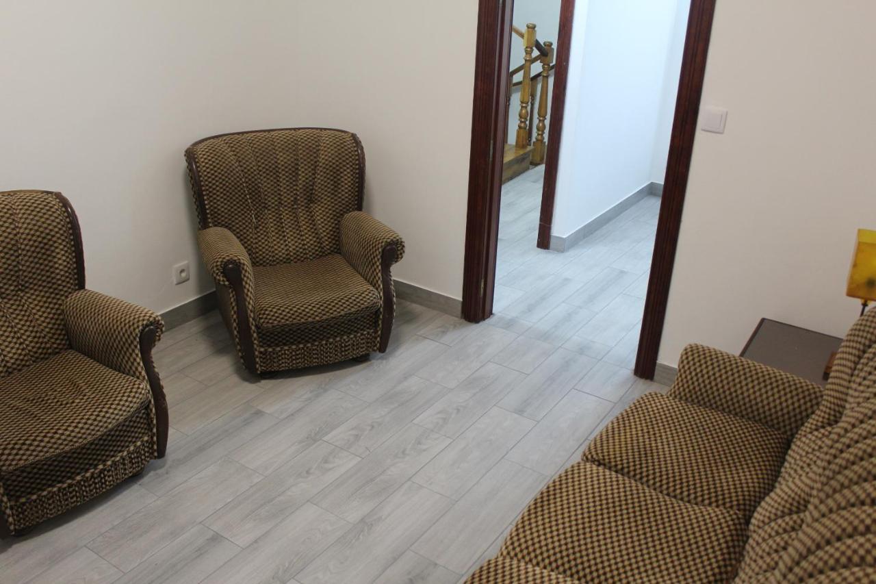 Vitorino De Nemesio Guesthouse 蓬塔德尔加达 外观 照片