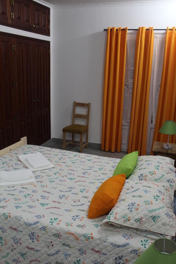 Vitorino De Nemesio Guesthouse 蓬塔德尔加达 外观 照片